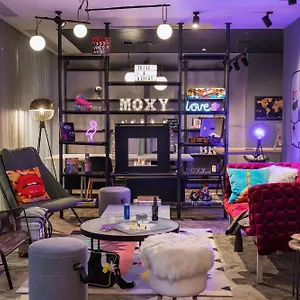moxy-bucharest-old-town.bucharesthotelsnow.com/